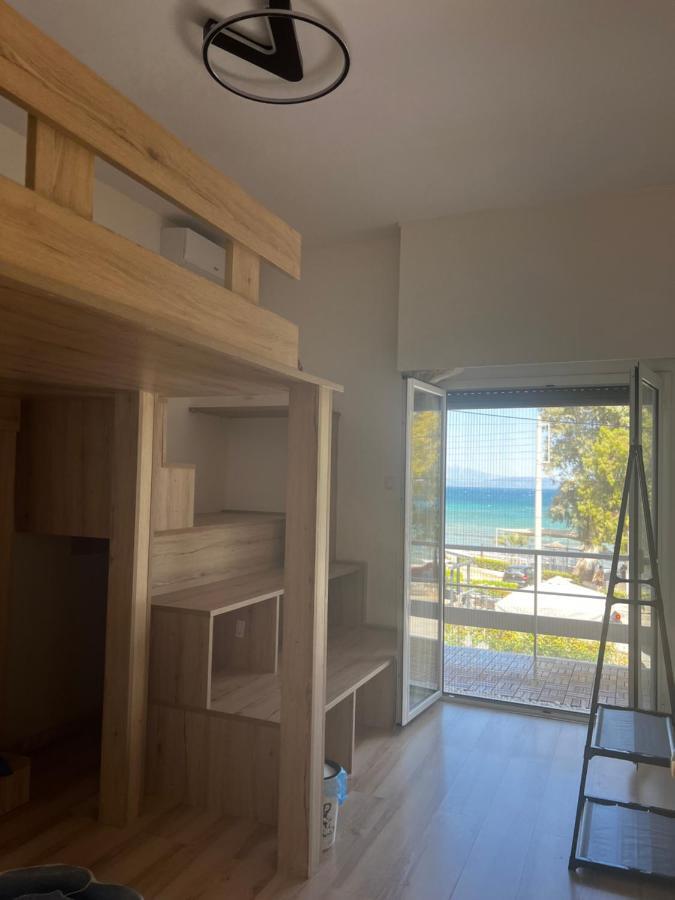 一线海景房seaview Apartment Artemida  Eksteriør billede